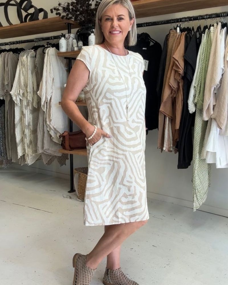 Nelia™ by Haven Hills – Round-Neck Summer Dress in Signature Print