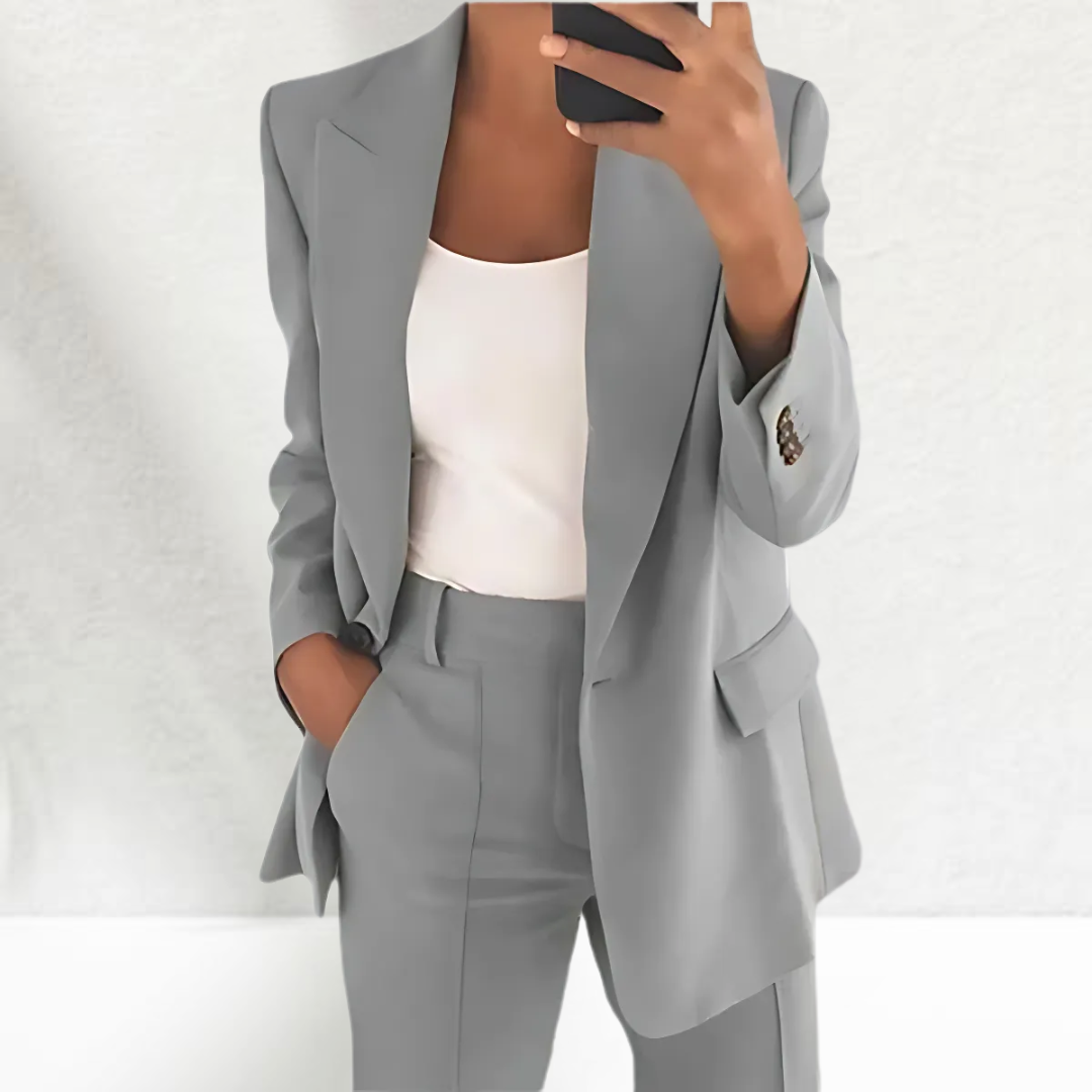 Teresa | Suit
