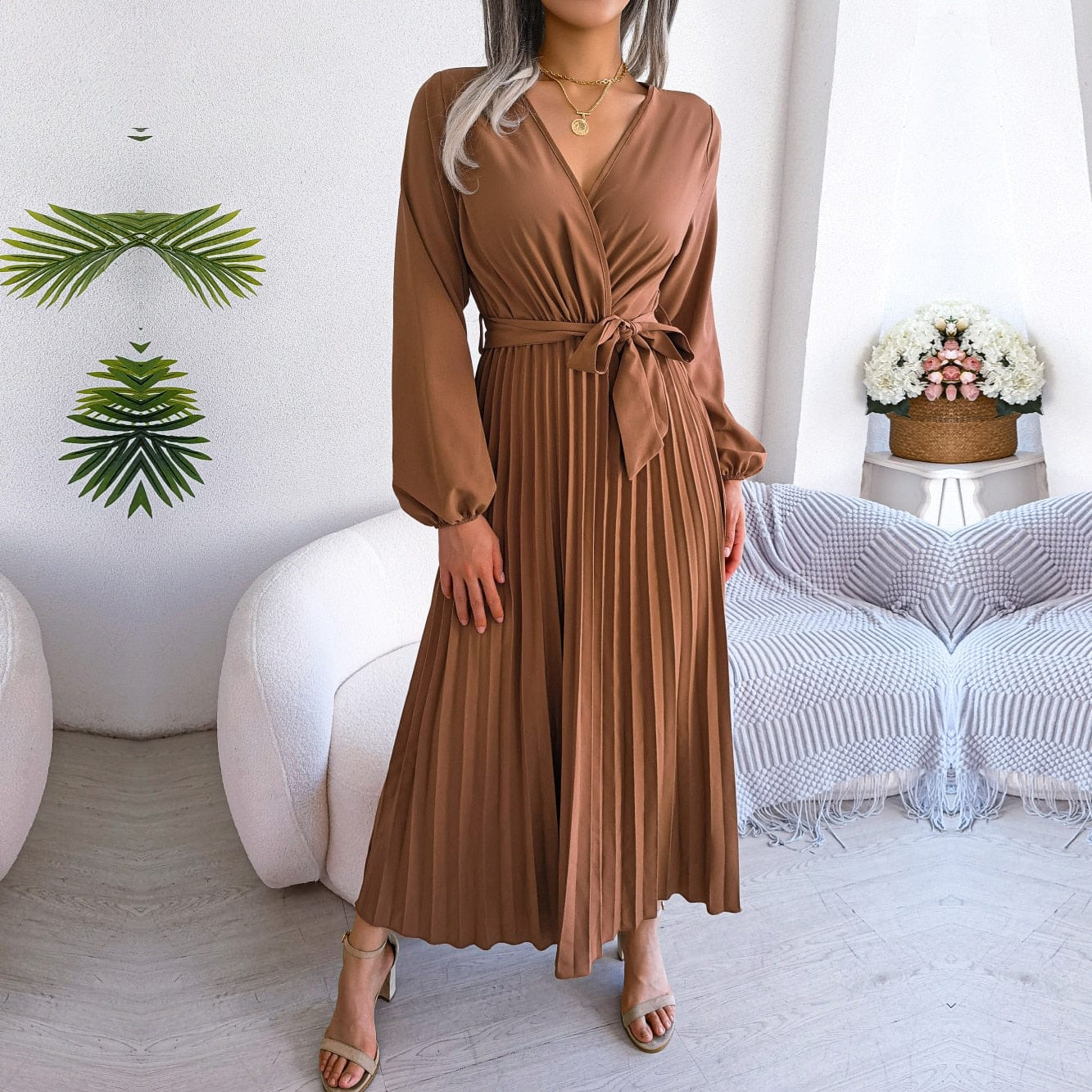 Zoë™ Brown Maxi Dress with V-Neck, Festive Boho Style