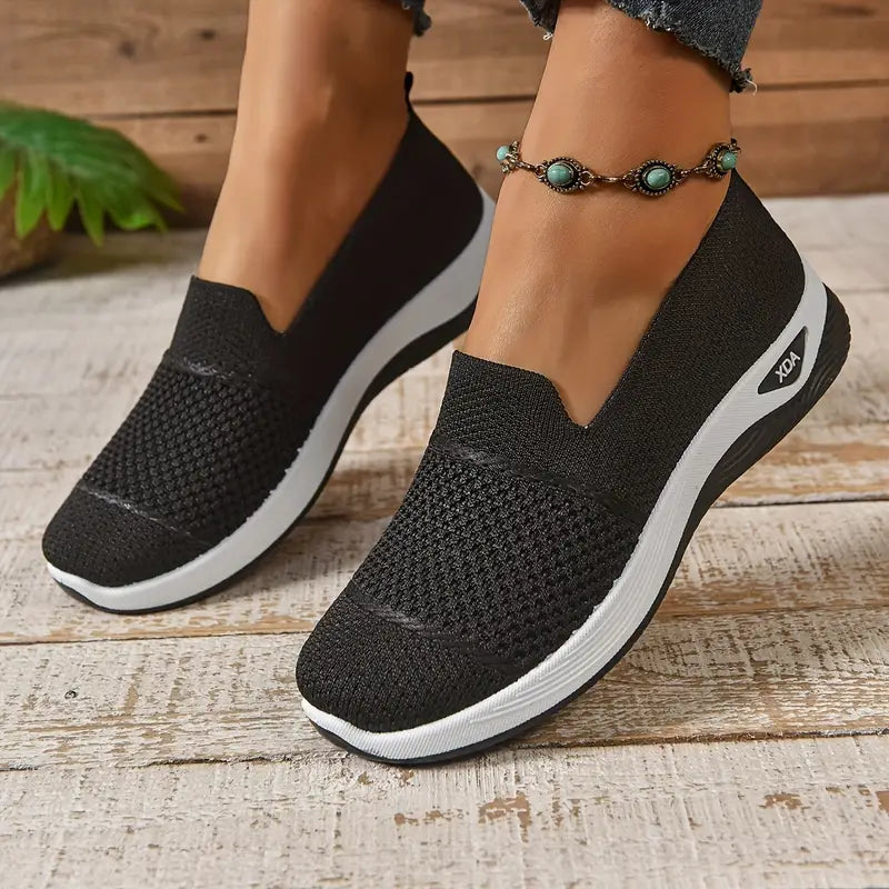 Lira | Orthopaedic walking shoes with arch support