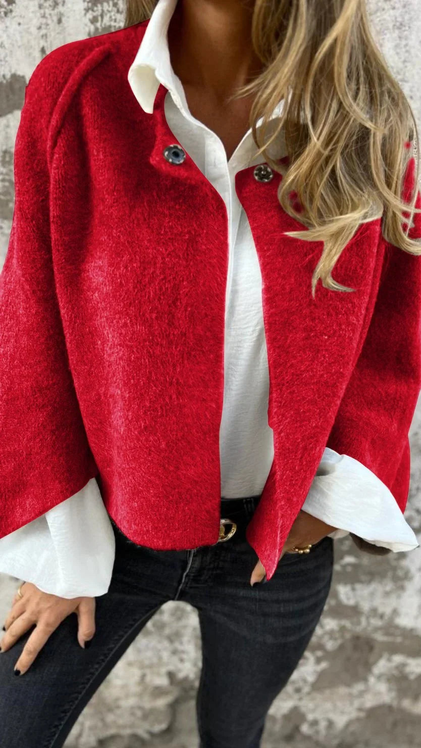 Amelia | Timeless coat with round neckline