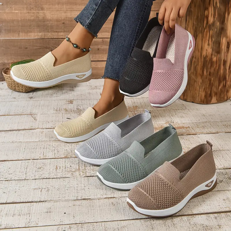 Lira | Orthopaedic walking shoes with arch support