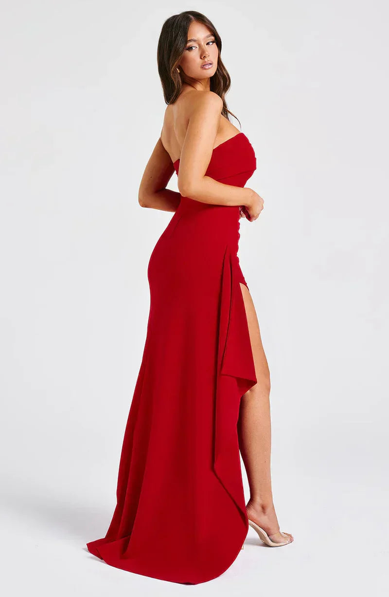 Nevena – Elegant Maxi Dress with Sophistication and Charm